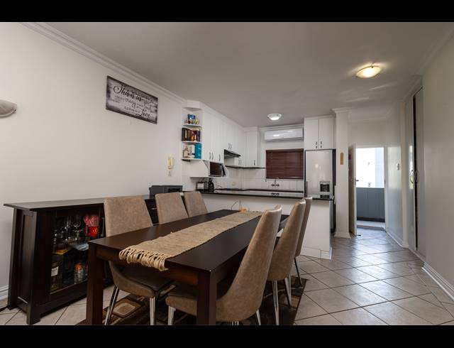 2 BEDROOM APARTMENT TO LET IN UMHLANGA RIDGE